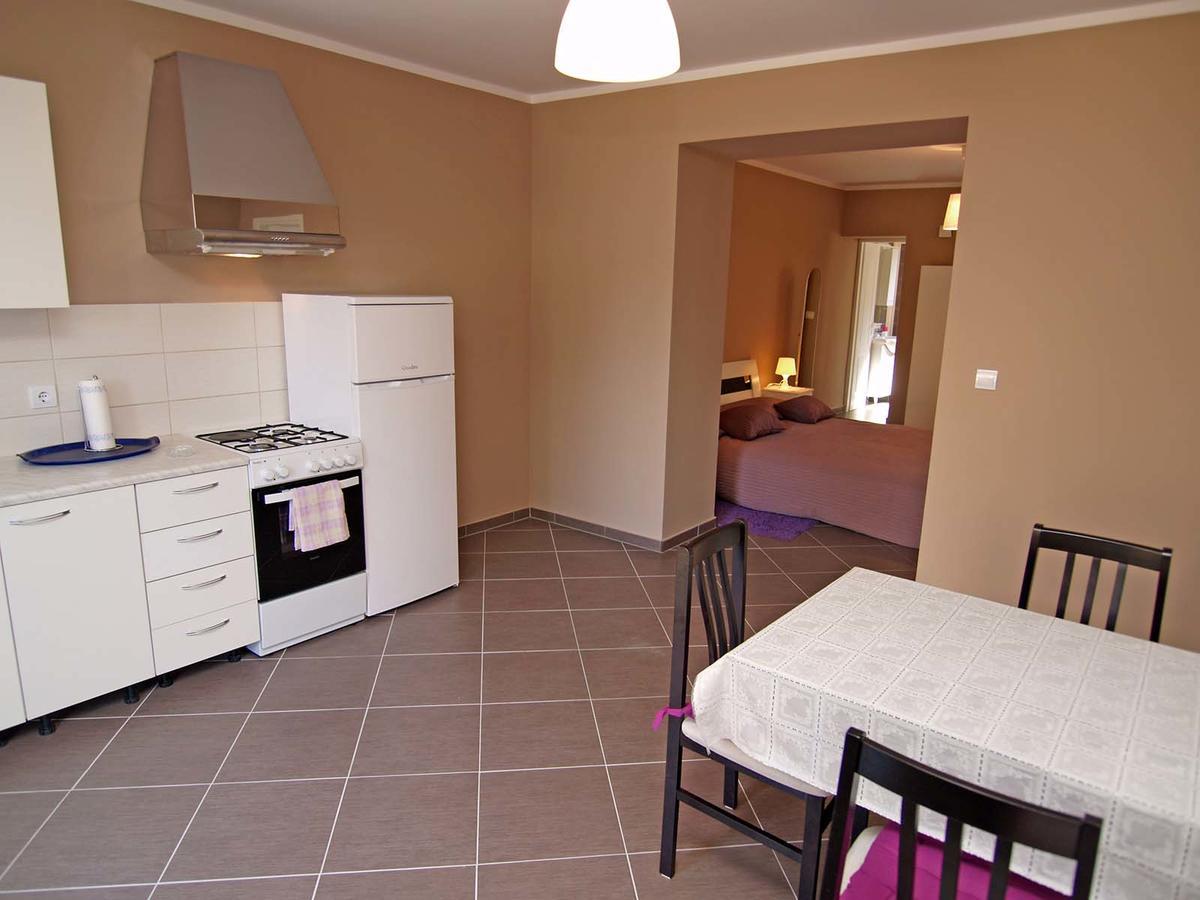 Federica A2+1 Apartment Veli Losinj Exterior photo